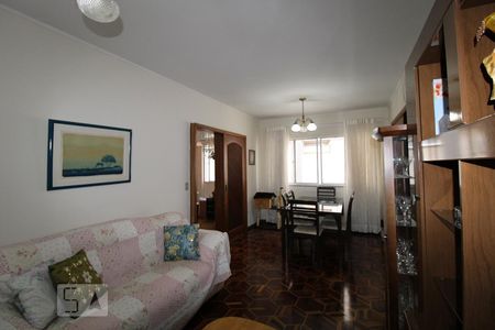 Sala de apartamento à venda com 2 quartos, 74m² em Cambuí, Campinas