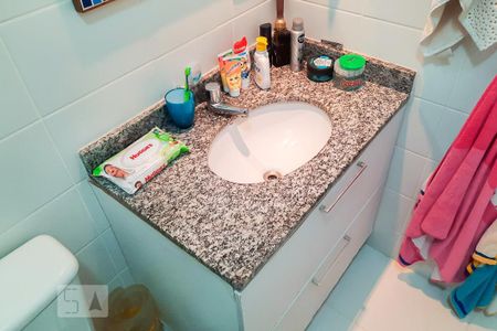 Apartamento à venda com 81m², 3 quartos e 2 vagas Apartamento à venda com 81m², 3 quartos e 2 vagasBanheiro Social