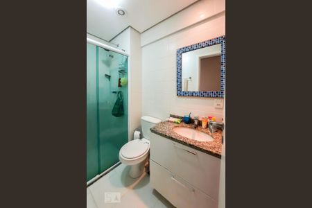 Apartamento à venda com 81m², 3 quartos e 2 vagas Apartamento à venda com 81m², 3 quartos e 2 vagasBanheiro Social