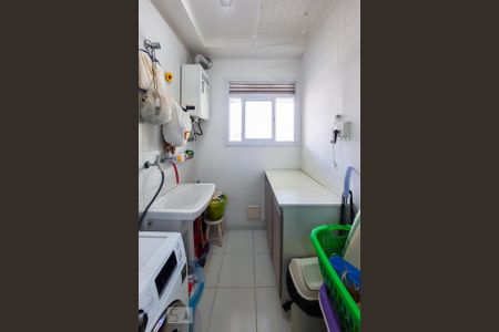 Apartamento à venda com 81m², 3 quartos e 2 vagas Apartamento à venda com 81m², 3 quartos e 2 vagasÁrea de Serviço