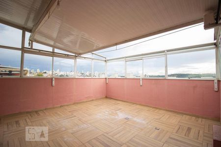 Apartamento à venda com 128m², 2 quartos e 1 vagaÁrea de Serviço