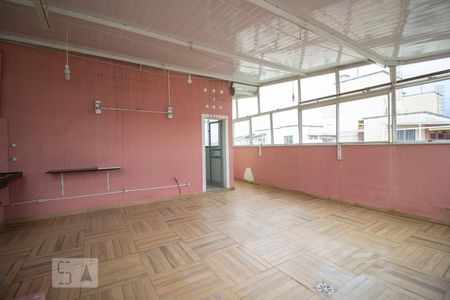 Apartamento à venda com 128m², 2 quartos e 1 vagaÁrea de Serviço