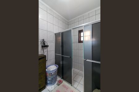 Casa à venda com 230m², 3 quartos e 6 vagasBanheiro quarto 3 suíte