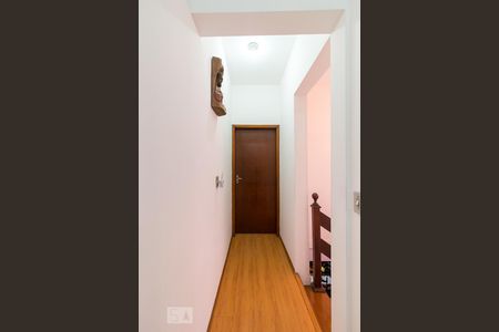 Corredor de casa à venda com 3 quartos, 230m² em Jardim Santa Mena, Guarulhos