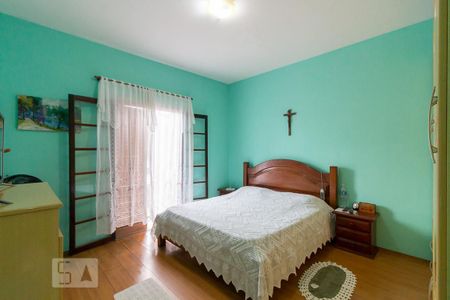 Casa à venda com 230m², 3 quartos e 6 vagasQuarto 3 suíte