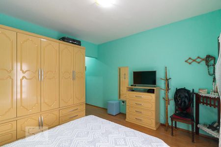 Casa à venda com 230m², 3 quartos e 6 vagasQuarto 3 suíte