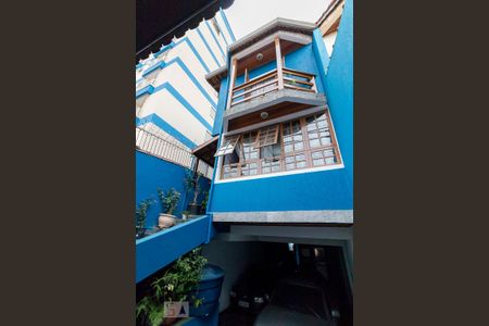 Casa à venda com 230m², 3 quartos e 6 vagasFachada da casa