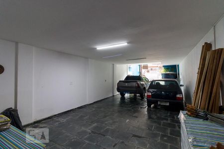 Casa à venda com 230m², 3 quartos e 6 vagasGaragem