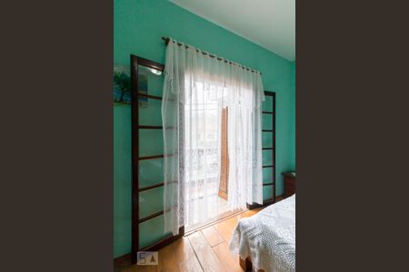 Casa à venda com 230m², 3 quartos e 6 vagasVaranda quarto 3 suíte