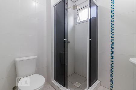 Banheiro de apartamento à venda com 1 quarto, 31m² em Santo Antônio, Porto Alegre
