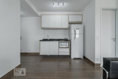 Cozinha de kitnet/studio à venda com 1 quarto, 37m² em Mirandópolis, São Paulo