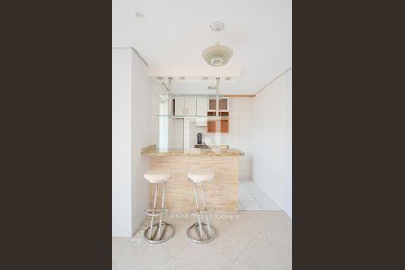 Apartamento para alugar com 77m², 2 quartos e 2 vagasCozinha