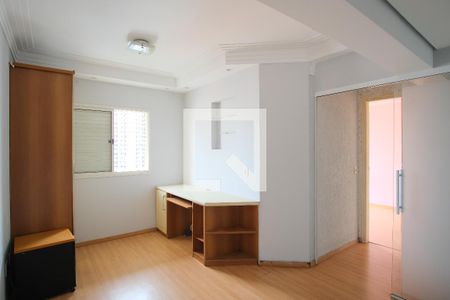 Apartamento para alugar com 77m², 2 quartos e 2 vagasQuarto