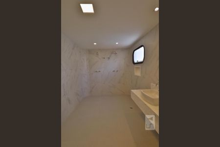 Apartamento à venda com 293m², 4 quartos e 4 vagasBanheiro da Suíte master 2