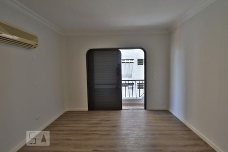Apartamento à venda com 293m², 4 quartos e 4 vagasSuíte master 