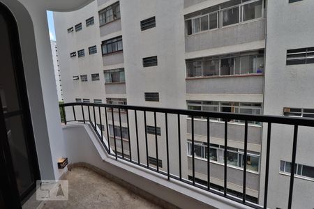Varanda de apartamento à venda com 4 quartos, 293m² em Jardim Paulista, São Paulo