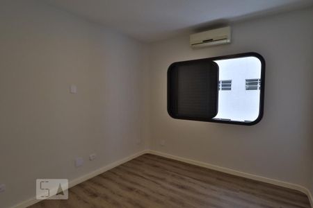 Apartamento à venda com 293m², 4 quartos e 4 vagasSuíte 2