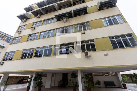 Apartamento à venda com 72m², 2 quartos e 1 vagaFachada