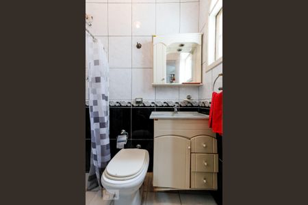 Casa à venda com 142m², 3 quartos e 3 vagasBanheiro da Suíte 2