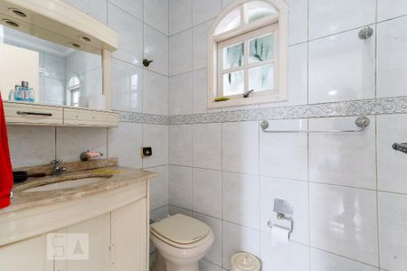 Casa à venda com 142m², 3 quartos e 3 vagasBanheiro da Suíte 1