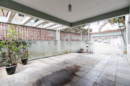 Casa à venda com 142m², 3 quartos e 3 vagasGaragem