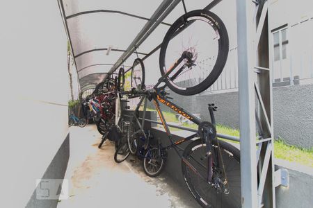 Apartamento para alugar com 55m², 2 quartos e 1 vaga Apartamento para alugar com 55m², 2 quartos e 1 vagaÁrea comum - Bicicletário