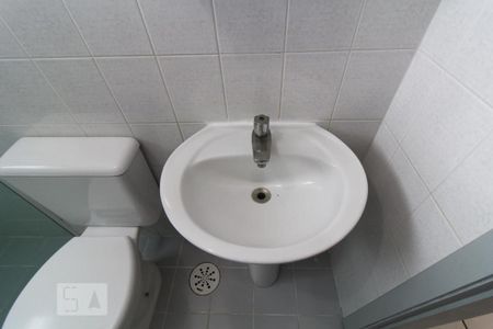Apartamento para alugar com 55m², 2 quartos e 1 vaga Apartamento para alugar com 55m², 2 quartos e 1 vagaBanheiro
