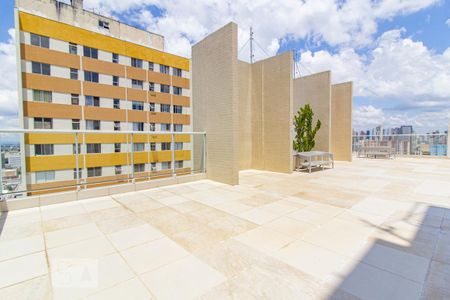 Studio para alugar com 34m², 1 quarto e sem vaga Studio para alugar com 34m², 1 quarto e sem vagaTerraço