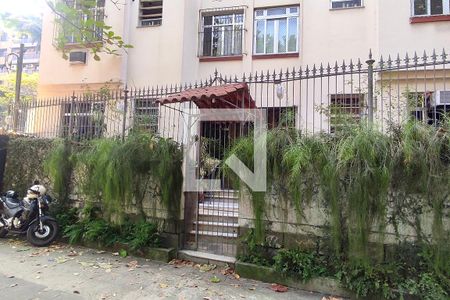 Apartamento à venda com 61m², 1 quarto e sem vagaFachada 