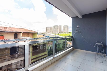 Casa para alugar com 290m², 3 quartos e 6 vagas Casa para alugar com 290m², 3 quartos e 6 vagasVaranda da Suíte
