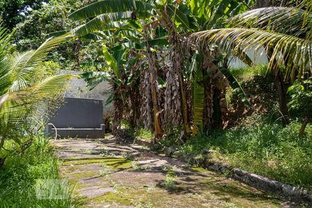 Casa à venda com 1290m², 4 quartos e 3 vagasQuintal