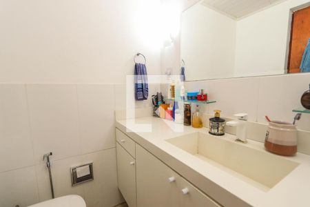 Casa à venda com 142m², 2 quartos e 2 vagas