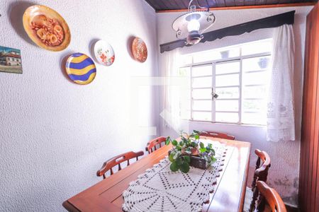 Casa à venda com 142m², 2 quartos e 2 vagas Casa à venda com 142m², 2 quartos e 2 vagasSala de Jantar