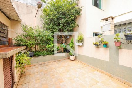 Casa à venda com 142m², 2 quartos e 2 vagas Casa à venda com 142m², 2 quartos e 2 vagasQuintal