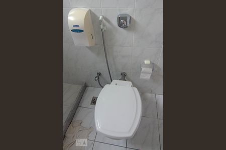 Banheiro de apartamento para alugar com 1 quarto, 56m² em Centro, Rio de Janeiro