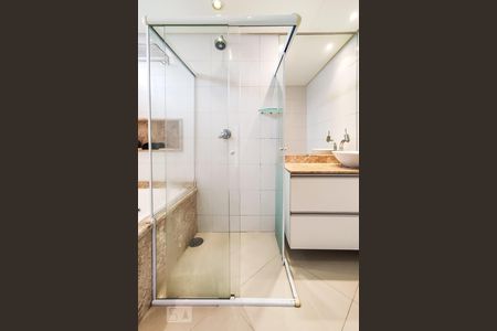 Apartamento à venda com 86m², 2 quartos e 2 vagas Apartamento à venda com 86m², 2 quartos e 2 vagasBanheiro