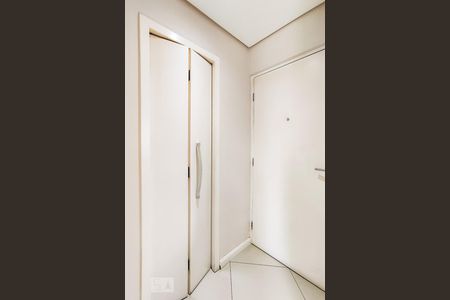 Apartamento à venda com 86m², 2 quartos e 2 vagas Apartamento à venda com 86m², 2 quartos e 2 vagasHall de Entrada