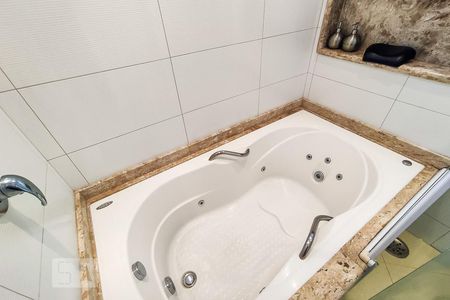 Apartamento à venda com 86m², 2 quartos e 2 vagas Apartamento à venda com 86m², 2 quartos e 2 vagasBanheiro