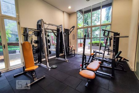 Apartamento à venda com 86m², 2 quartos e 2 vagas Apartamento à venda com 86m², 2 quartos e 2 vagasÁrea Comum - Academia