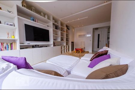 Sala de Apartamento com 3 quartos, 105m² Belvedere