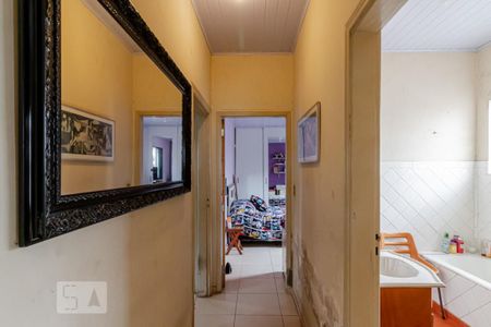 Corredor  de casa à venda com 2 quartos, 211m² em Vila Natália, São Paulo