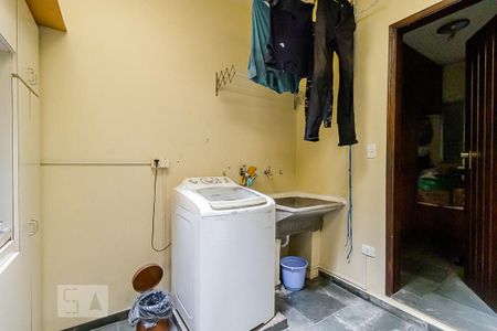 Casa à venda com 200m², 3 quartos e 4 vagas Casa à venda com 200m², 3 quartos e 4 vagasÁrea de Serviço