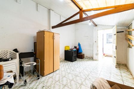 Casa à venda com 200m², 2 quartos e 1 vaga Casa à venda com 200m², 2 quartos e 1 vagaQuarto de Serviço