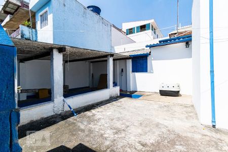 Casa à venda com 200m², 2 quartos e 1 vaga Casa à venda com 200m², 2 quartos e 1 vagaQuintal/ Churrasqueira