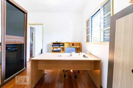 Casa à venda com 200m², 2 quartos e 1 vaga Casa à venda com 200m², 2 quartos e 1 vagaSuíte