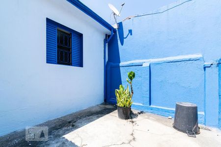 Casa à venda com 200m², 2 quartos e 1 vaga Casa à venda com 200m², 2 quartos e 1 vagaQuintal