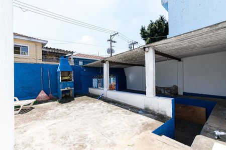 Casa à venda com 200m², 2 quartos e 1 vaga Casa à venda com 200m², 2 quartos e 1 vagaQuintal/ Churrasqueira