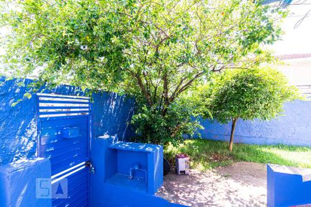 Casa à venda com 200m², 2 quartos e 1 vaga Casa à venda com 200m², 2 quartos e 1 vagaQuintal/Jardim