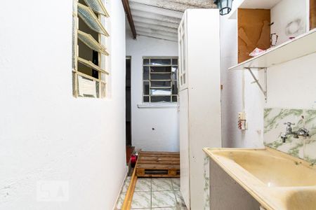 Casa à venda com 200m², 2 quartos e 1 vaga Casa à venda com 200m², 2 quartos e 1 vagaLavanderia