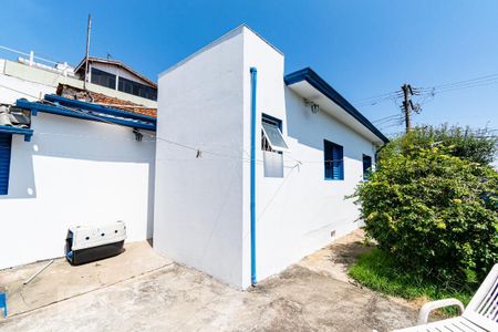 Casa à venda com 200m², 2 quartos e 1 vaga Casa à venda com 200m², 2 quartos e 1 vagaQuintal/ Churrasqueira